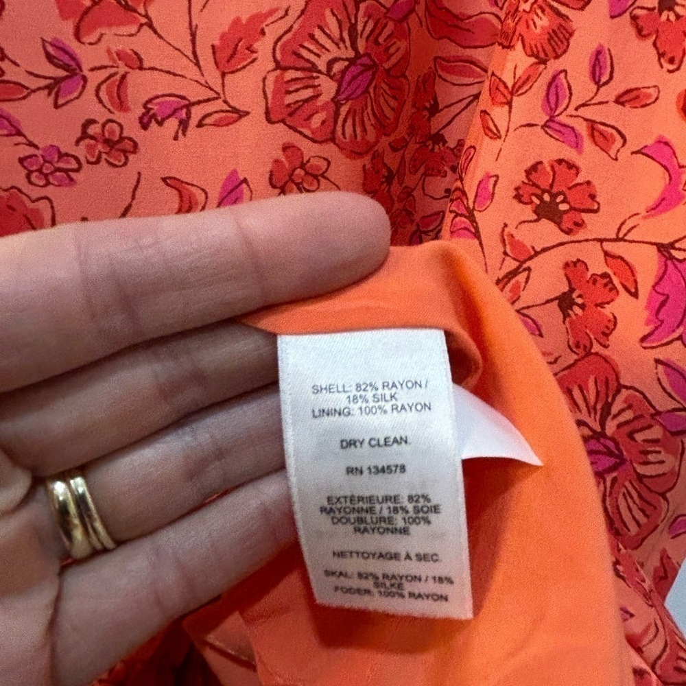 Vineyard Vines Silk Infused Floral Long Sleeve Dress Ruffle Shoulder Pintuck M - Picture 10 of 10